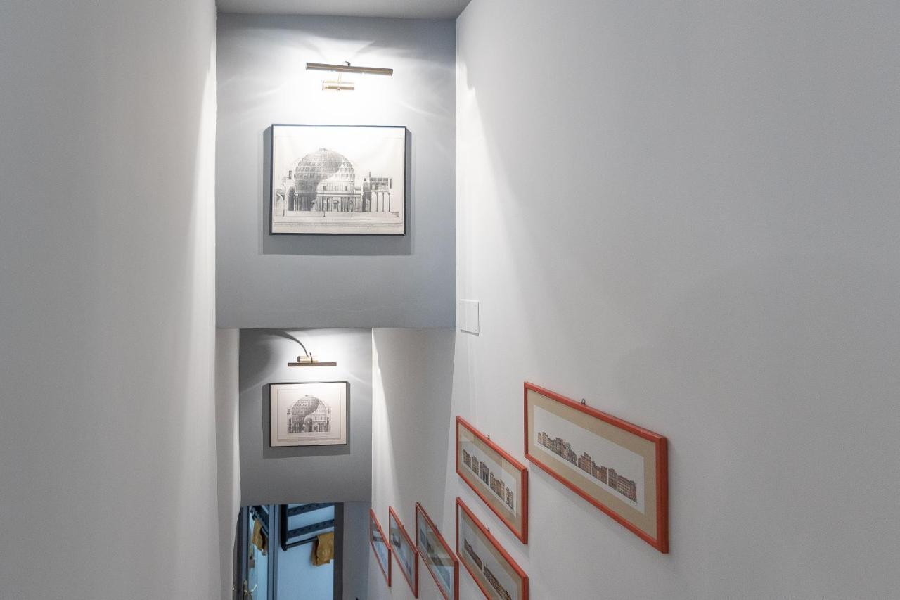 Pantheon By In Apartment *